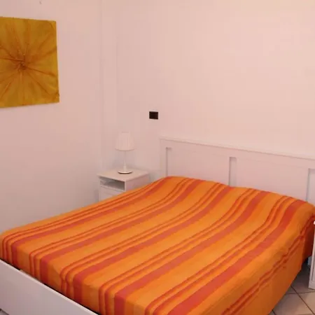 公寓 Trilo Con Giardino E Posto Auto Privato *