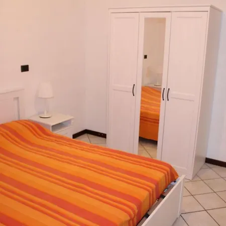 公寓 Trilo Con Giardino E Posto Auto Privato 努马纳