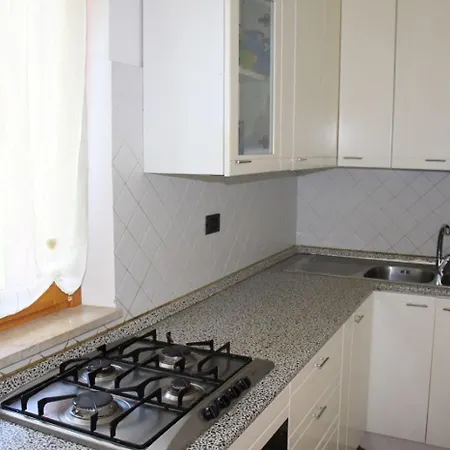 Trilo Con Giardino E Posto Auto Privato 公寓 努马纳