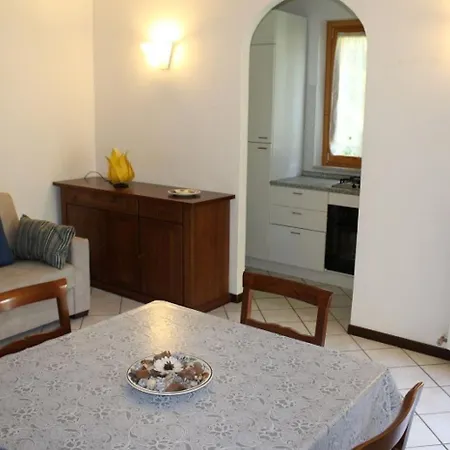 Trilo Con Giardino E Posto Auto Privato 努马纳