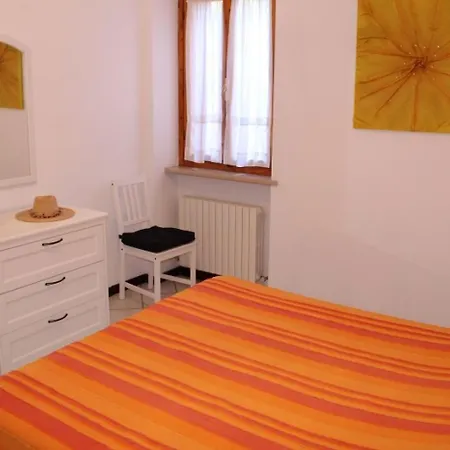 Apartment Trilo Con Giardino E Posto Auto Privato *