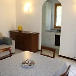 Trilo Con Giardino E Posto Auto Privato Numana