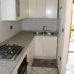 Trilo Con Giardino E Posto Auto Privato Numana