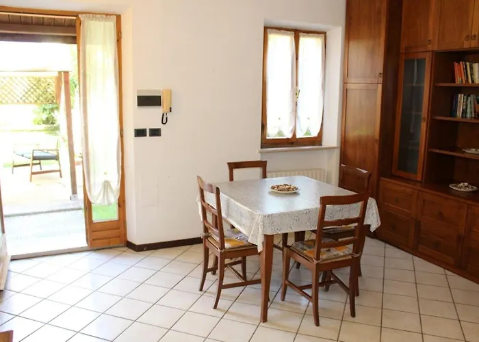 Apartamento Trilo Con Giardino E Posto Auto Privato Numana