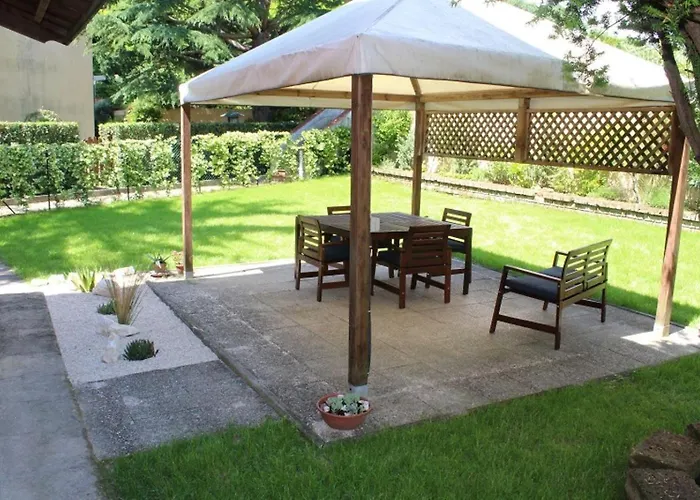 Trilo Con Giardino E Posto Auto Privato * Numana