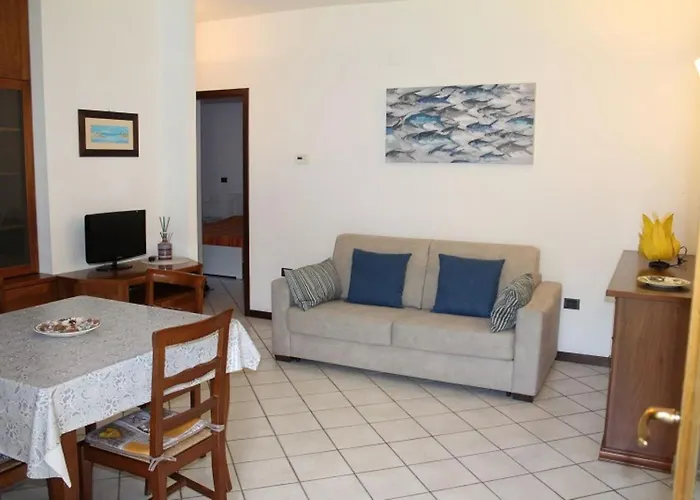 Trilo Con Giardino E Posto Auto Privato Apartamento